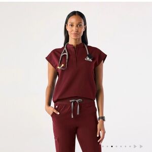 Figs Maroon Rafaela scrub top